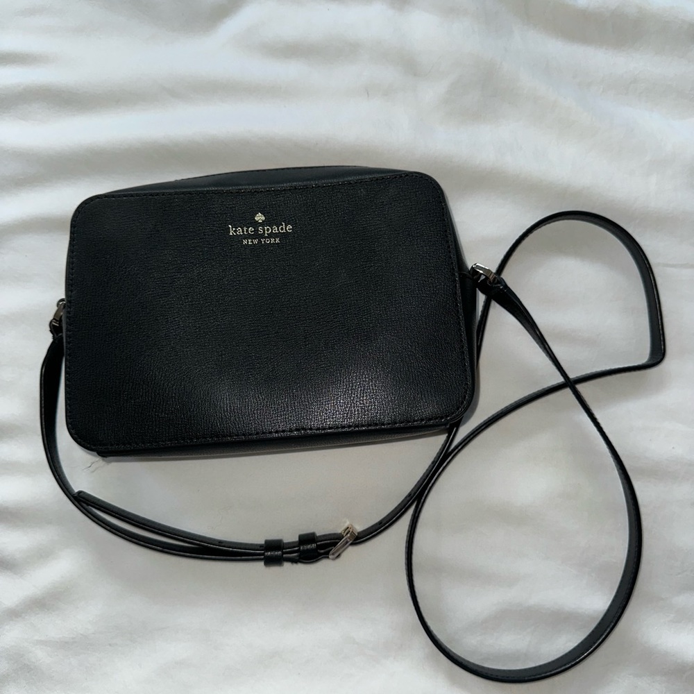 Black Kate spade purse.